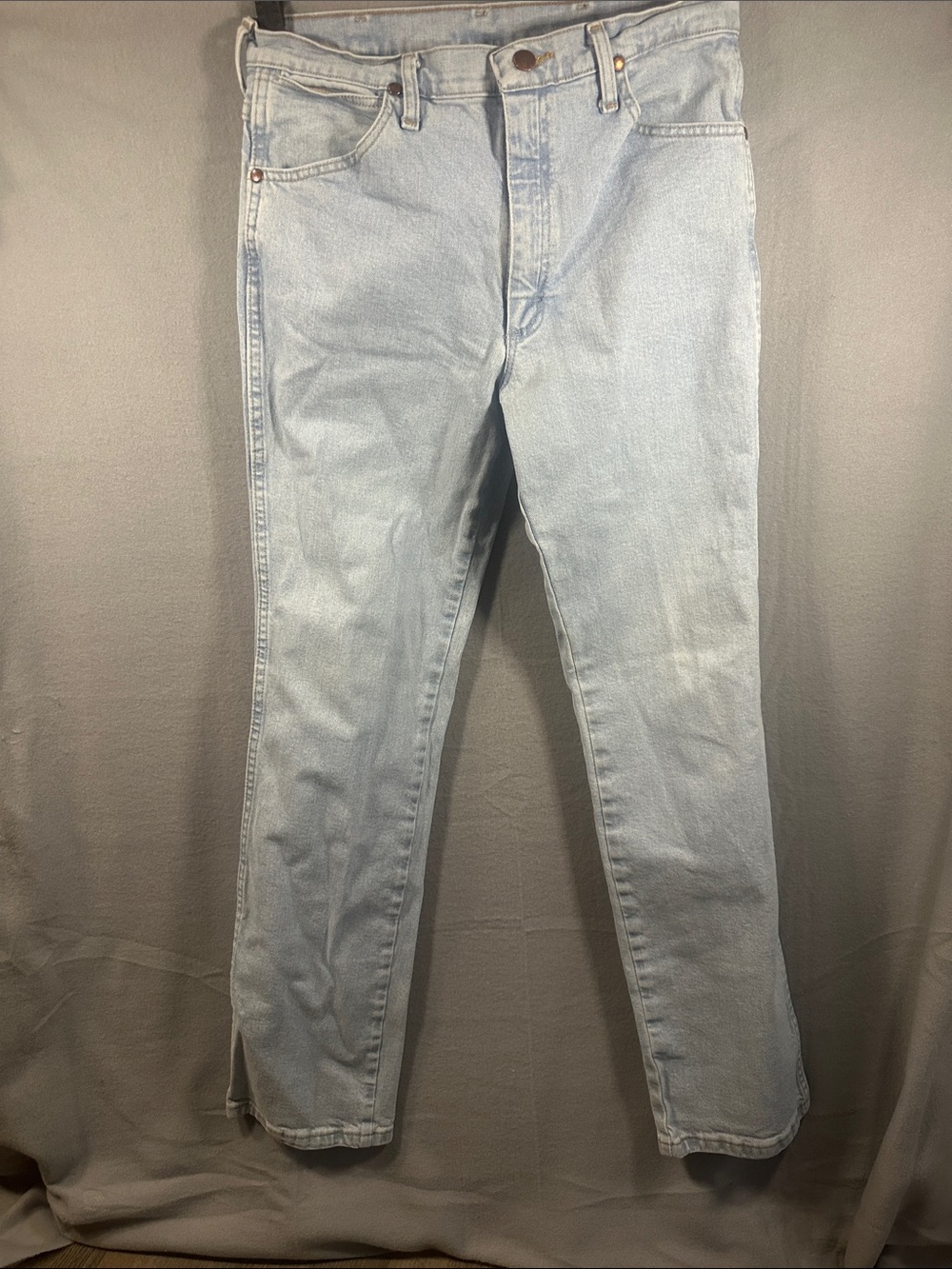 Wrangler Men's Pale Blue Straight-Leg Jeans